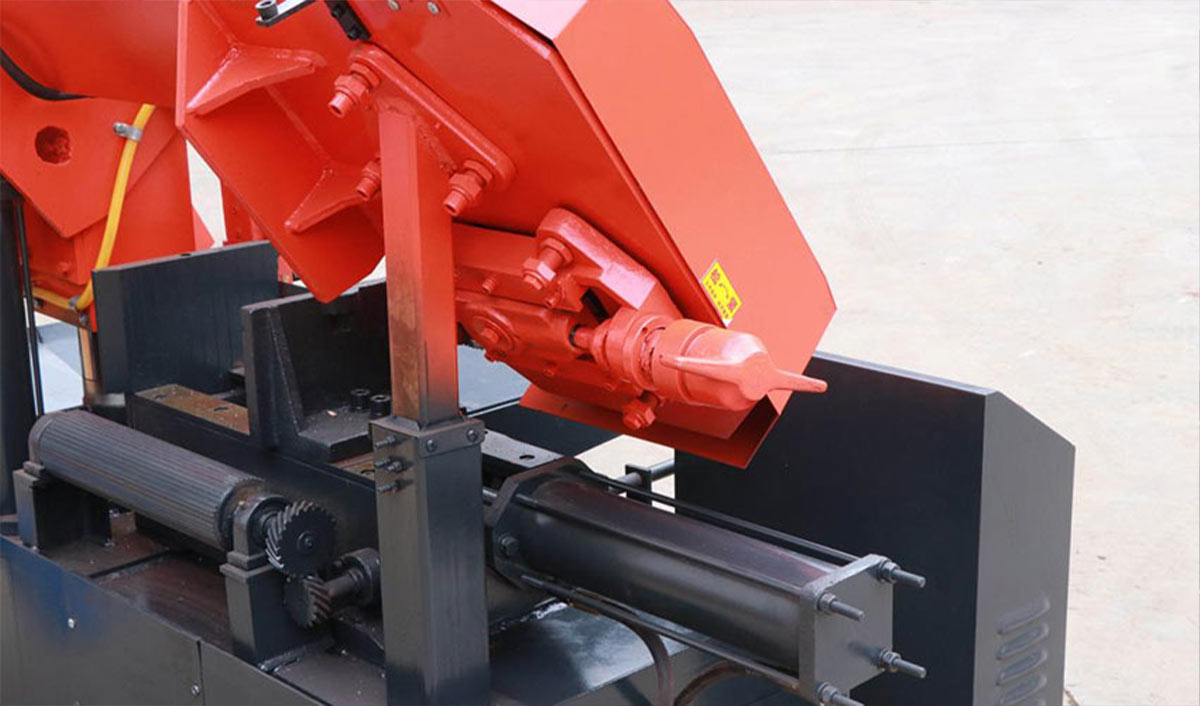 1734664737115937.jpg 鋸床